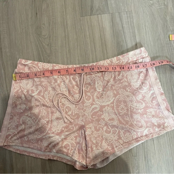 Lucky Brand soft stretch sleep/lounge shorts pink paisley large - Picture 6 of 10